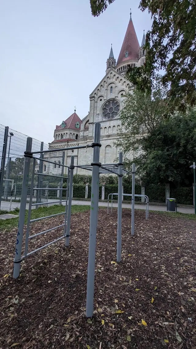 Calisthenics park