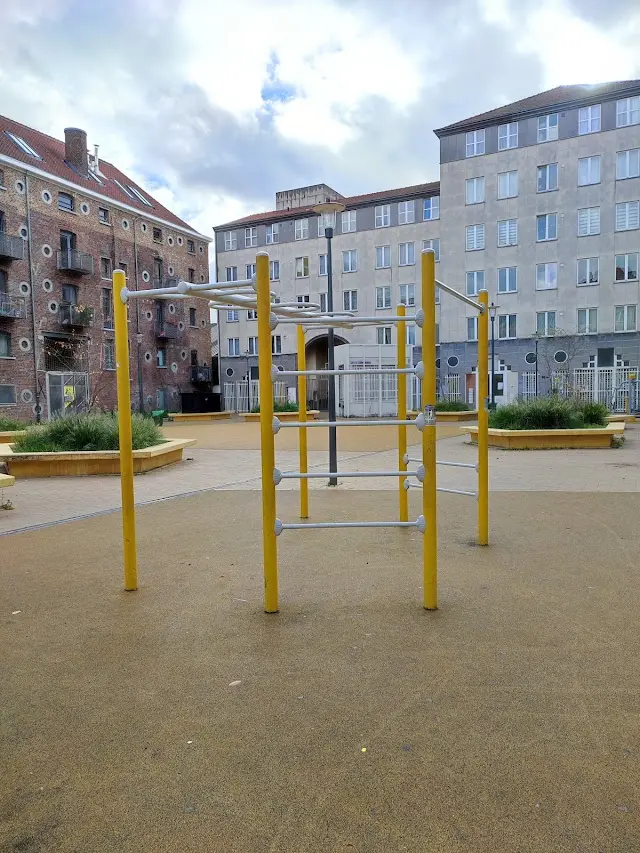 Street workout park - Brunfaut Molenbeek