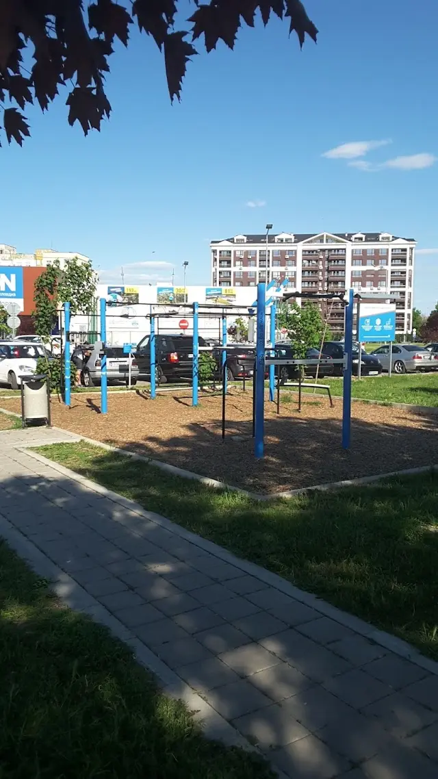 Спортна площадка