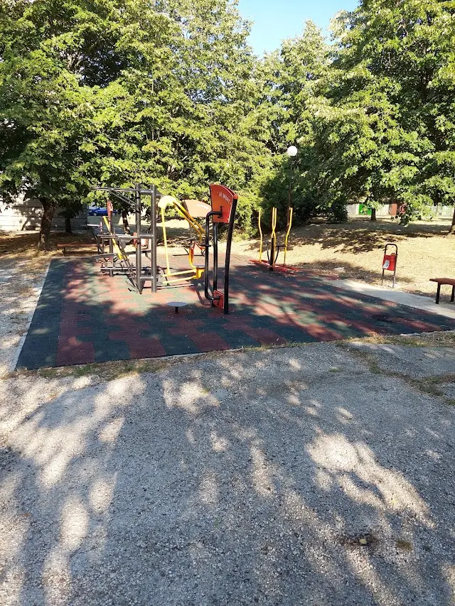 Street fitness playground
