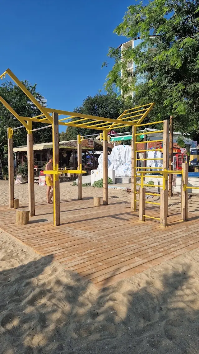 Street workout station