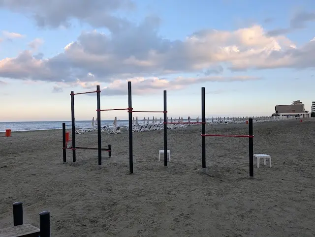 Outdoor Calisthenics Workout Spot