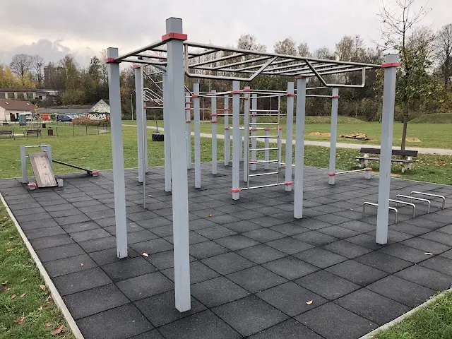 Workout hřiště