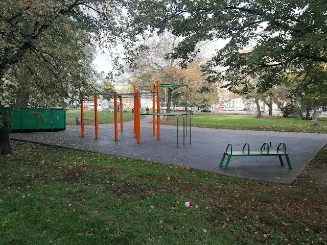 Workout hřiště u FK Viktoria Žižkov