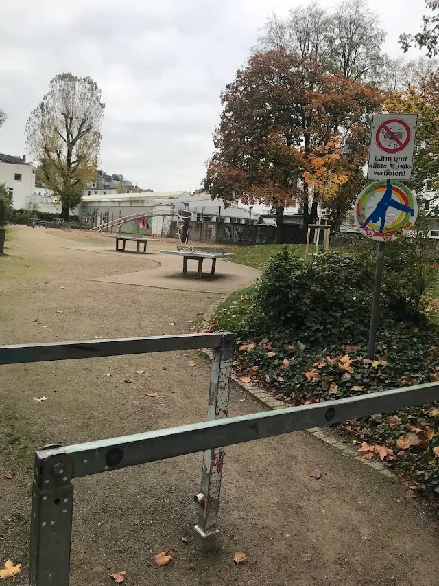 Calisthenics Park Düsseldorf Hauptbahnhof
