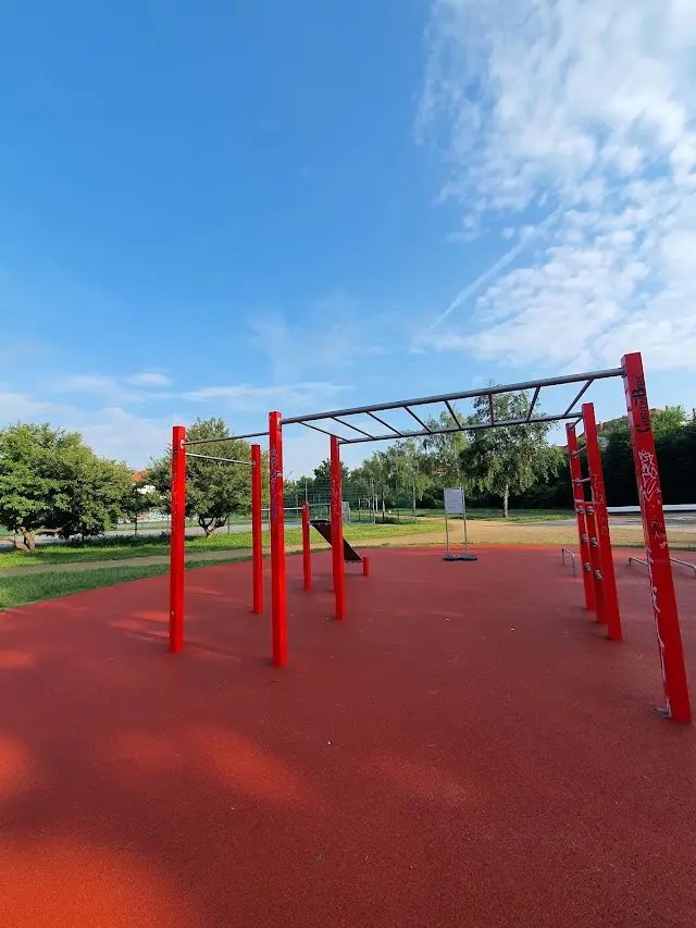 Calisthenics-Park am UFO Gohlis Mitte