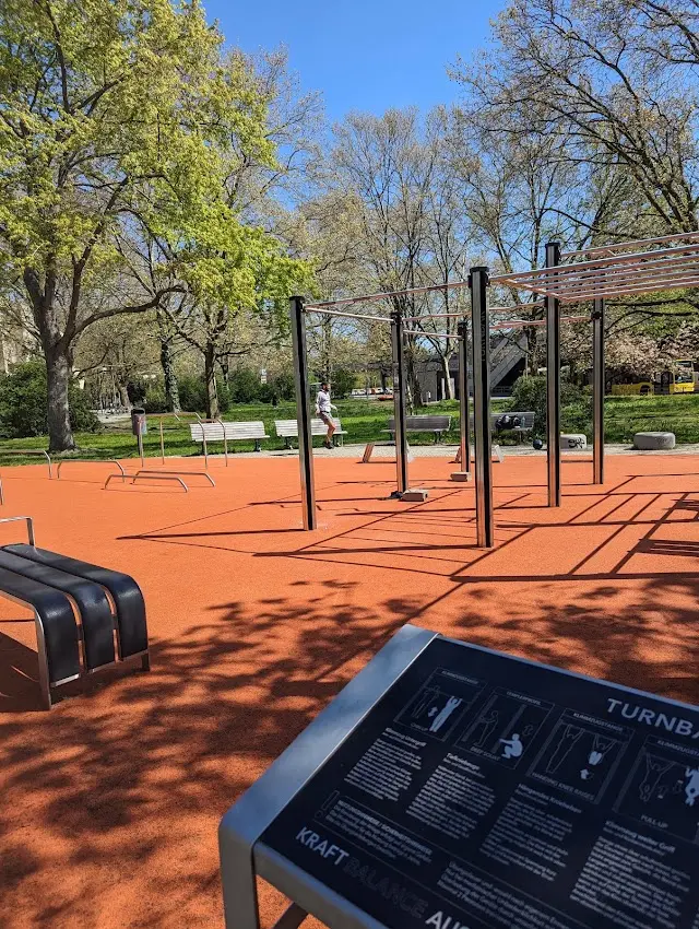 Calisthenics-Park am Halleschen Tor