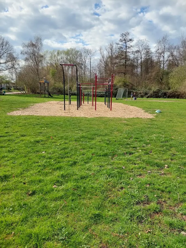 Calisthenics Anlage am Unterbacher See