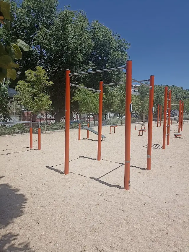 Parque deportivo-zona de calistenia