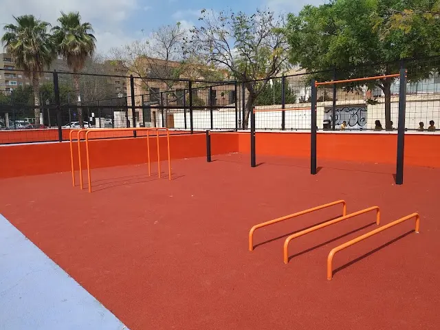 Parque de barras - calistenia "SON GOTEN"