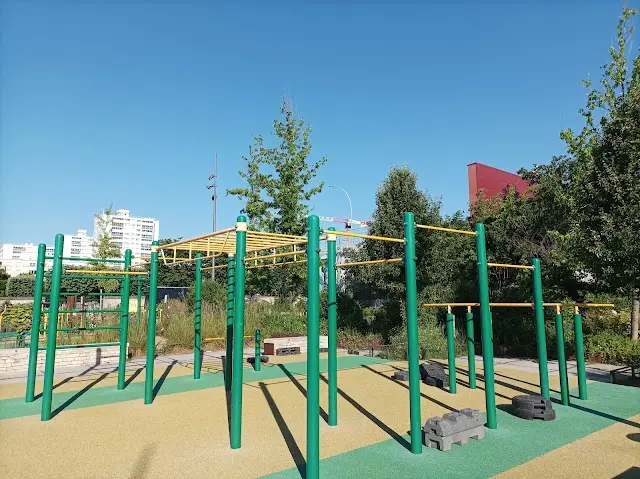 Parc de Street Workout Louise-Michel