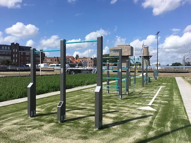 Calisthenicsveld Schiedam-Zuid