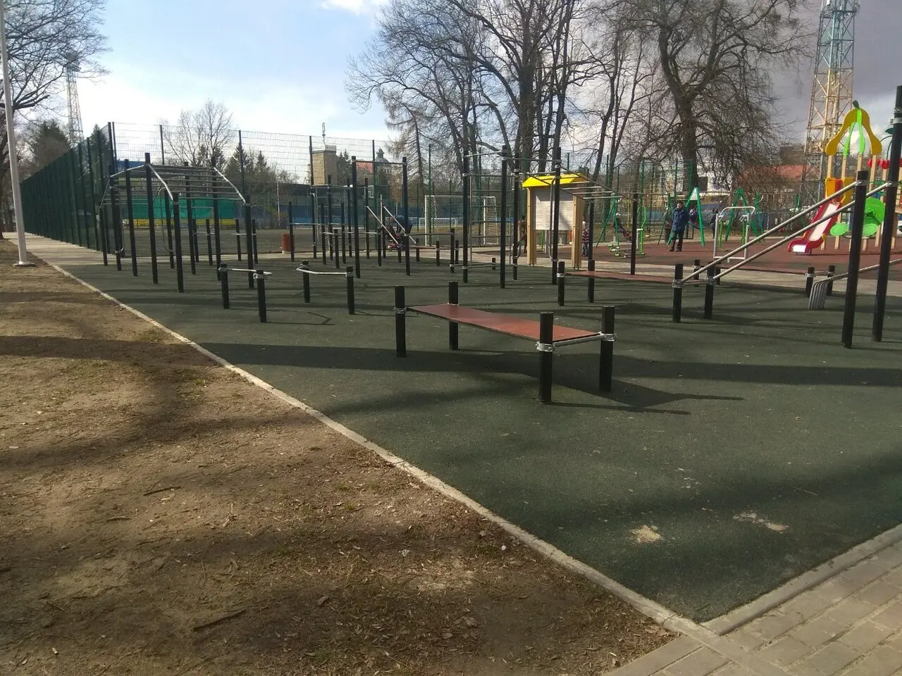 Турники, тренажёры