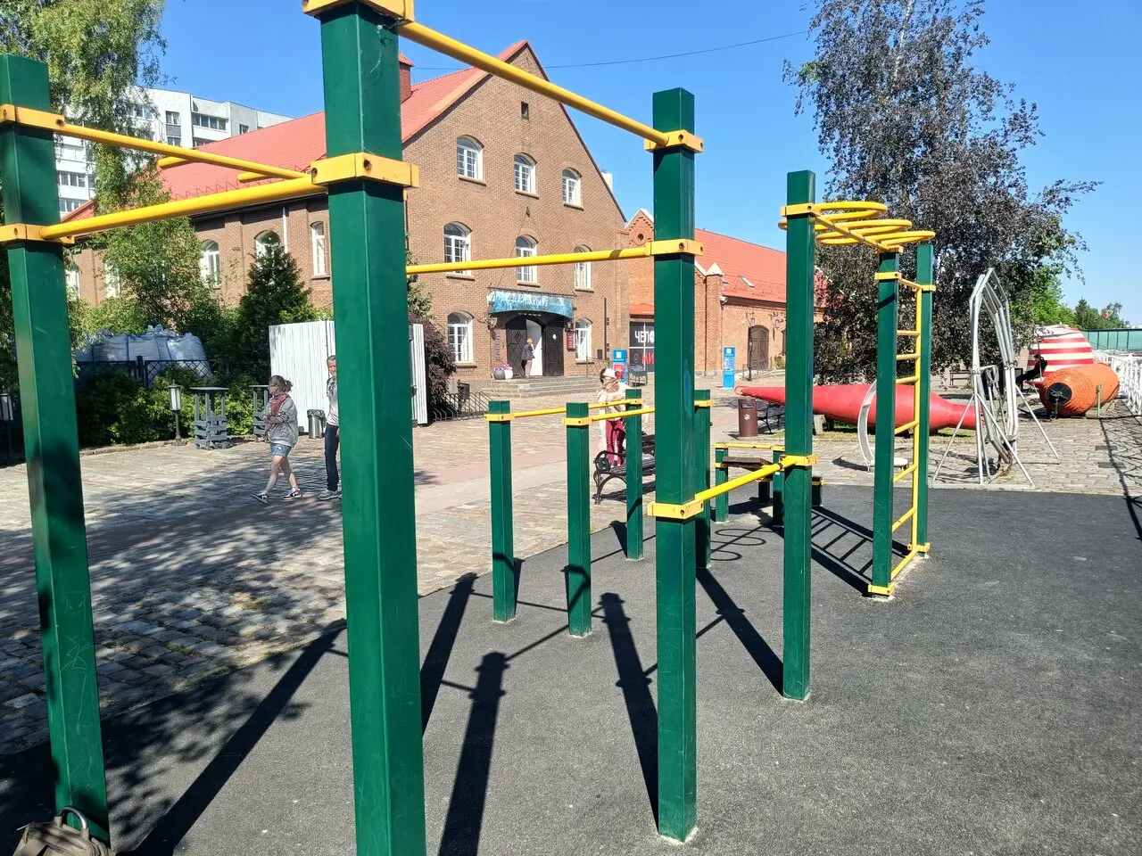 Спортивная площадка, воркаут