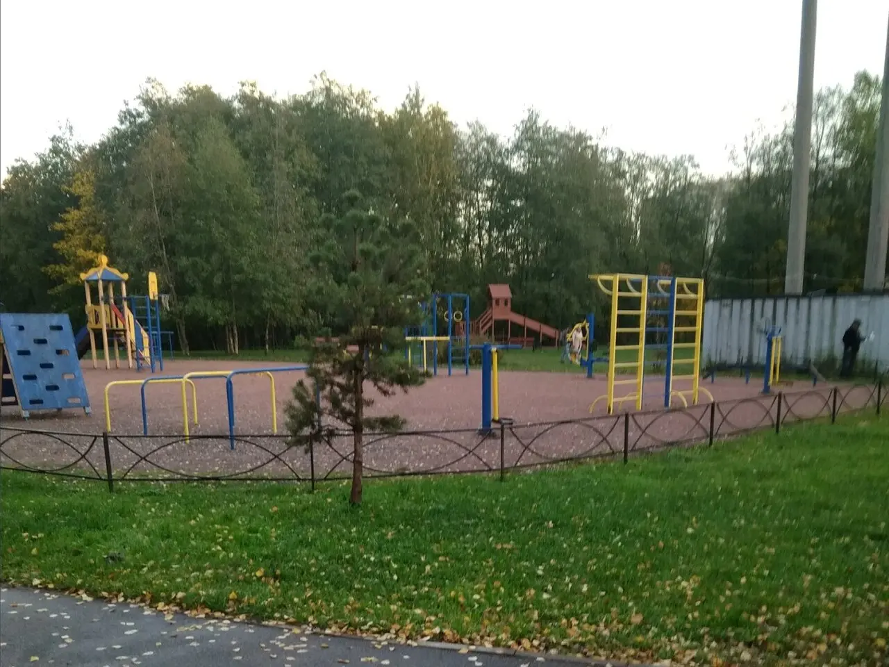 Спортивная площадка