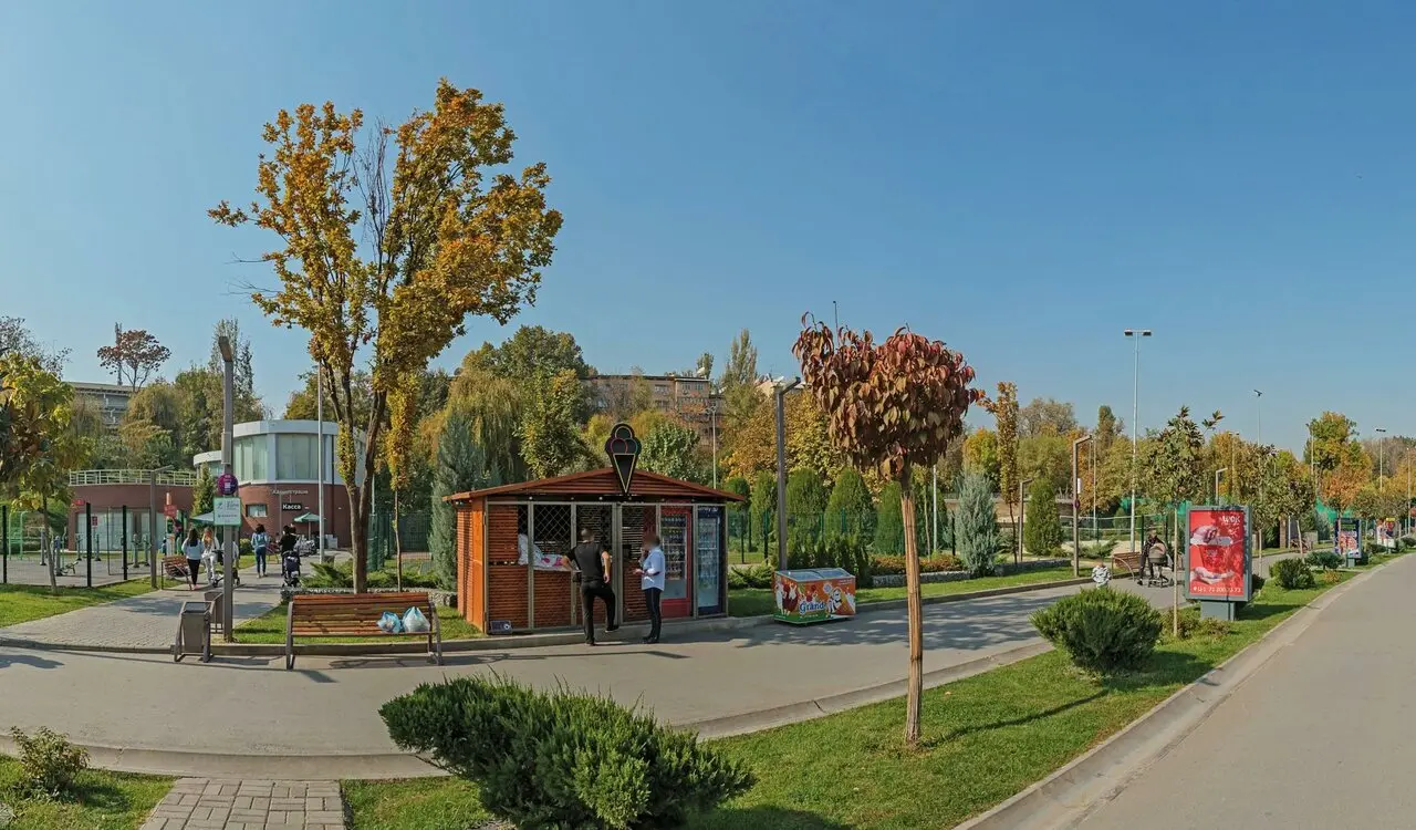 Корт для бадминтон